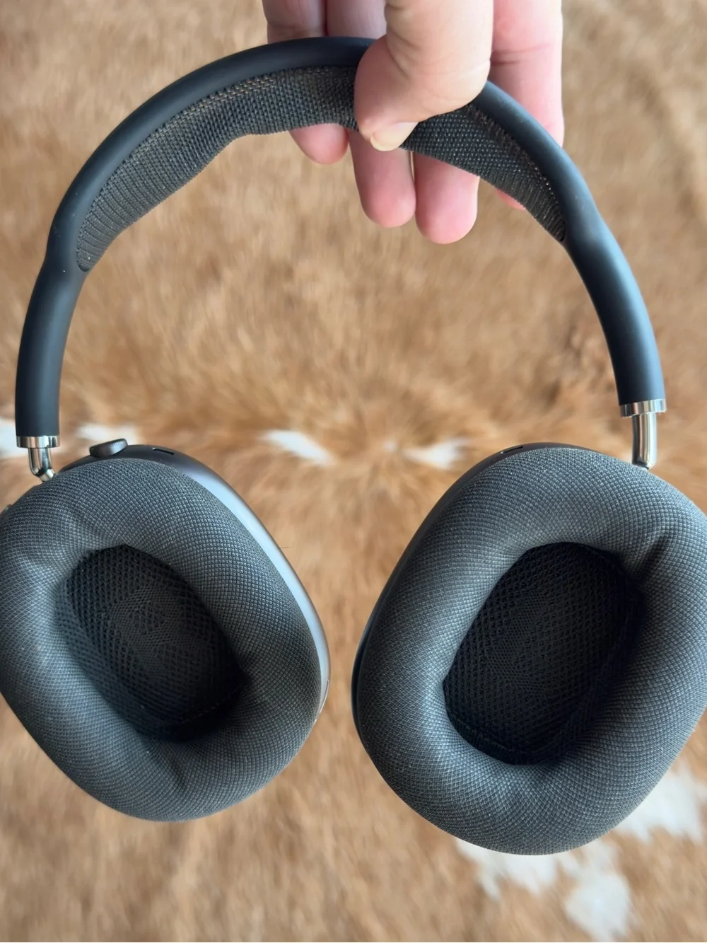 Apple AirPods Max Wireless Over-Ear Headphones — Matte Black